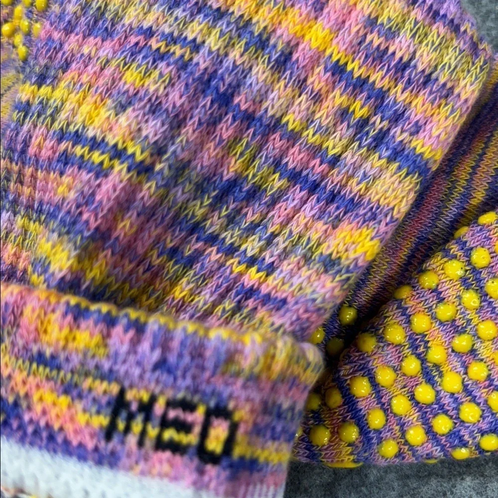 Bombas Grippers Space Dye Calf pink purple yellow marble Socks Med